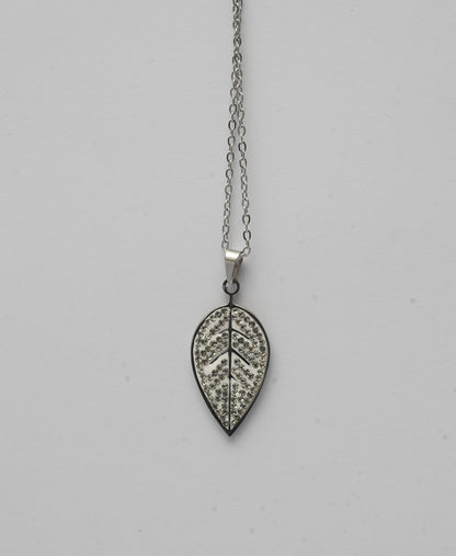 Leaf Shape Locket Set - 8